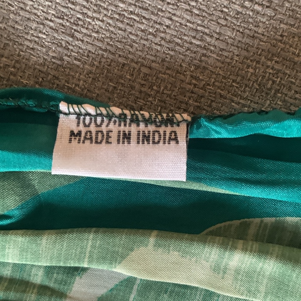 Scarf - Picture 4 of 9